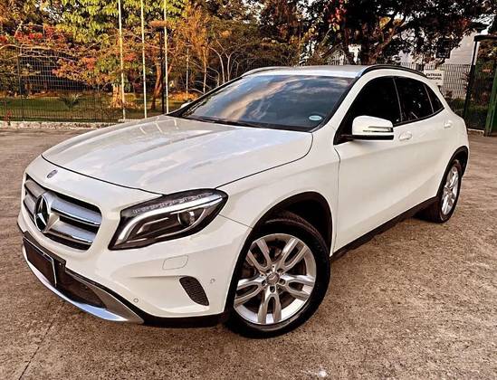 MERCEDES-BENZ GLA 200 1.6 CGI STYLE 16V TURBO FLEX 4P AUTOMÁTICO MERCEDES-BENZ GLA 200 1.6 CGI STYLE 16V TURBO FLEX 4P AUTOMÁTICO